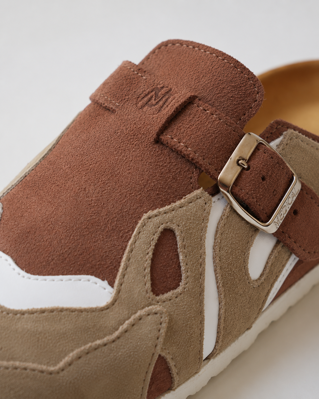 Sabots Premium Pellmaro Nomade — Beige & Marron